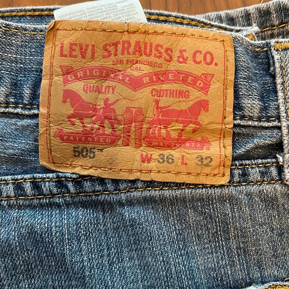 Levi’s 505 36x32 - Picture 5 of 7